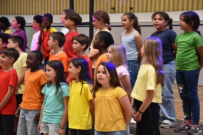 Infants interpretant la cantata.
