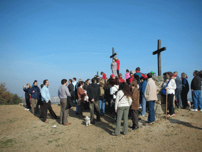 Dividits per grups, els participants també van pujar al mirador del Turó de les Ters Creus