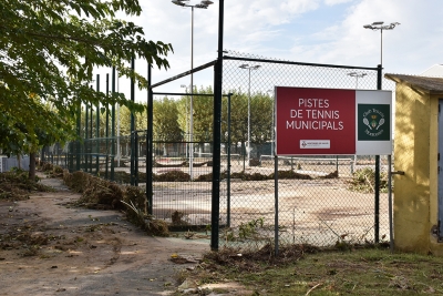 Estat actual de les pistes municipals de tennis.