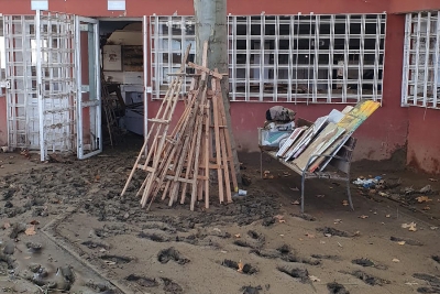 Exterior del Casal de Cultura després dels aiguats.