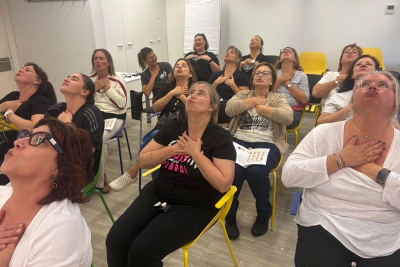 Taller de risoteràpia. (Imatge: Unió de Botiguers)