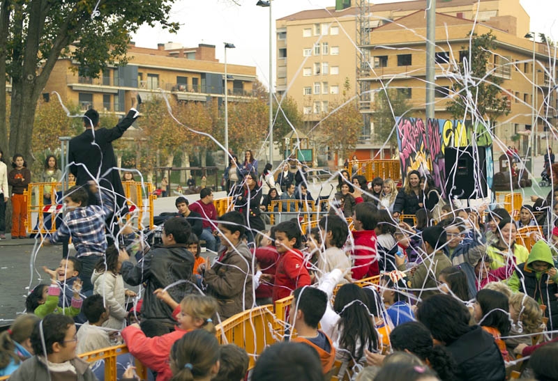 Espectacle infantil durant la Festa de Sant Sadurní de 2006