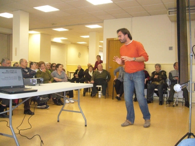 Conferència "Pares, fills i nèts. Com entendre'ns millor"