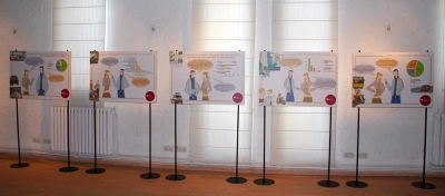 Pannells de l'exposició "El risc de l'asfalt", a la Galeria Municipal de Can Xerracan