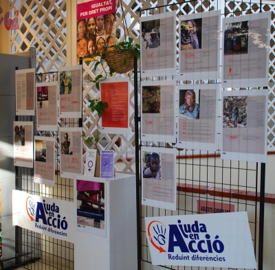 Exposició "Per què la pobresa és femenina?" de l'ONG Ajuda en Acció