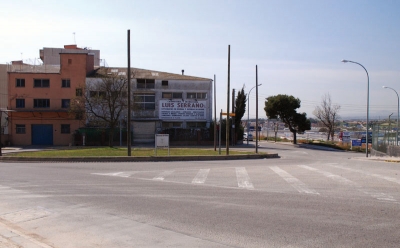Confluència dels carrers de Can Parellada, Carles Riba i Federico Garcia Lorca, afectats per les obres del traçat