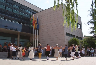 Sardanes amb la cobla Canigó